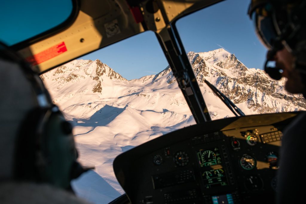 Travail aerien - Déclenchement d'avalanches - Mont Blanc Hélicoptères Megève